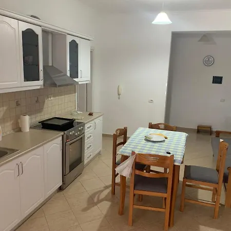 Saranda Apartments شقة ساراندا